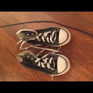 Black high top converse